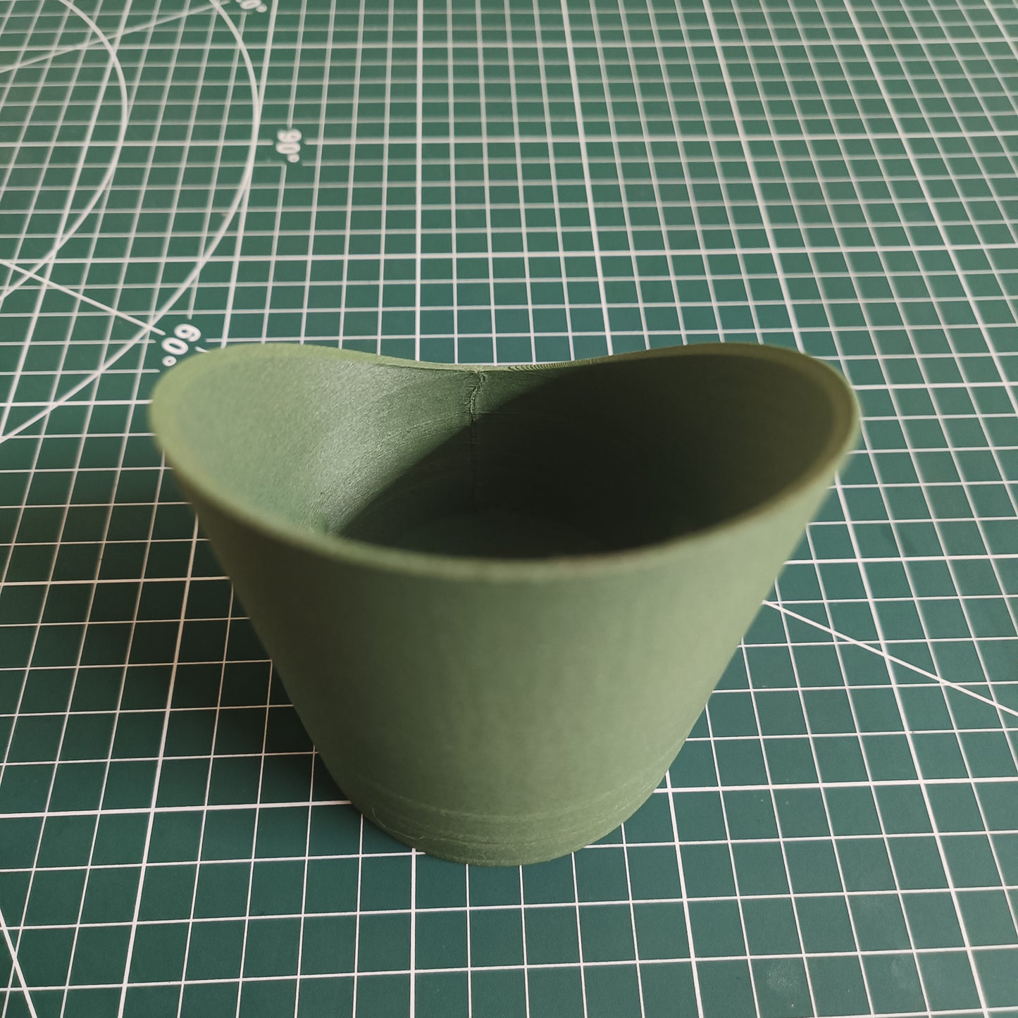 Large Garden Soil Scoop – 120×80 mm Durable Hand Tool for Potting & Plant Care