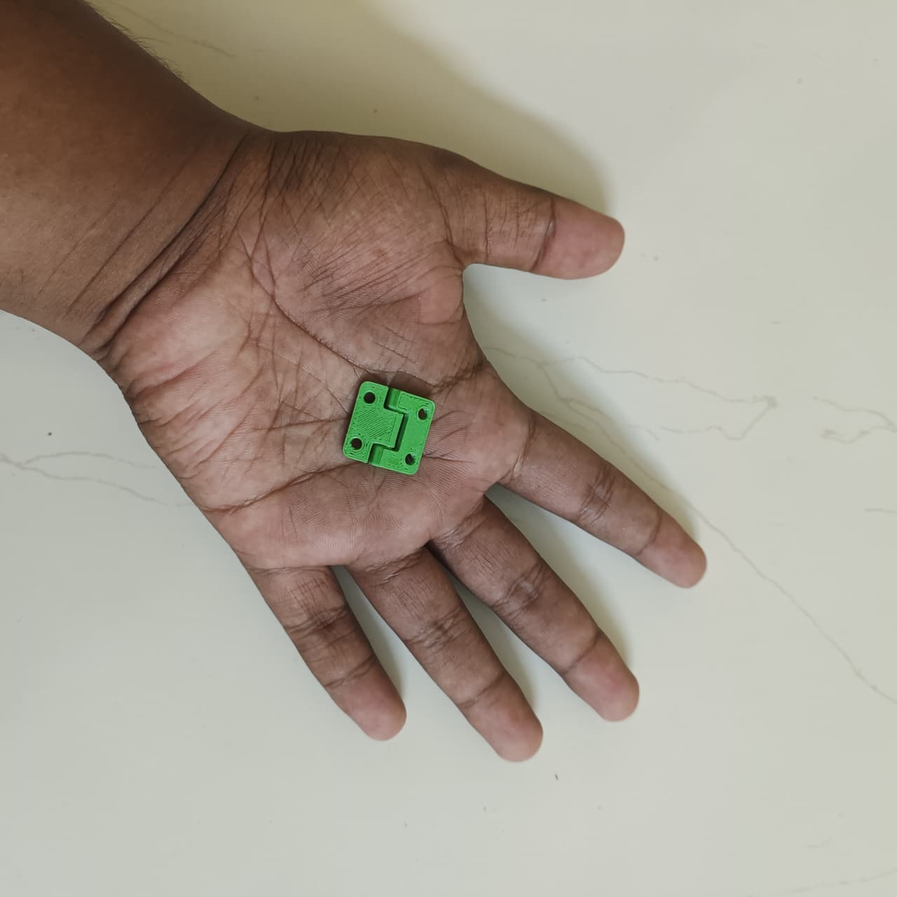 20x20mm Hinges for RC Aircraft and toys 1.19g light weight (pack of 20)