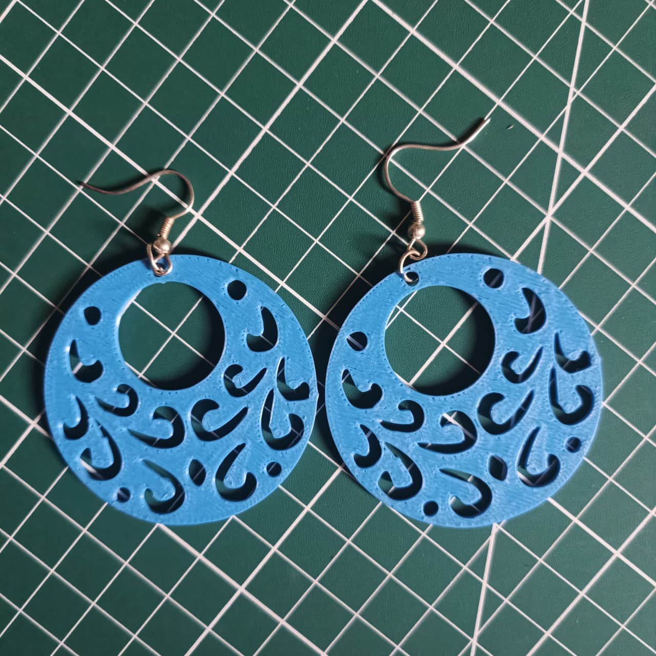 Elegant Round Earrings – Perfect Gift & Daily Wear Accessory