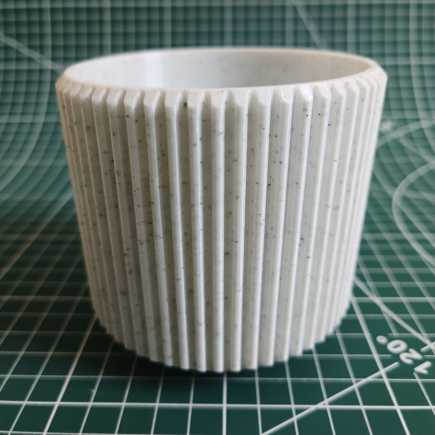 Vertical Ribbed Cylindrical Flower Pot – Modern Textured Planter for Home & Office Decor