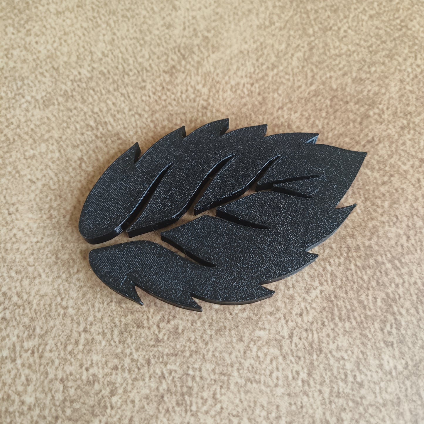 Leaf Shaped Coaster – Minimal & Aesthetic Table Decor