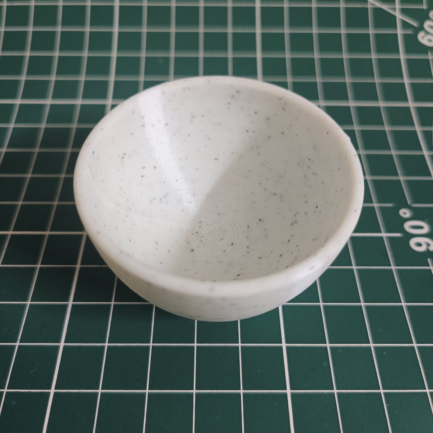 Mini Rinse Cup for Painters – Compact Water Holder for Brushes and Detailing Work