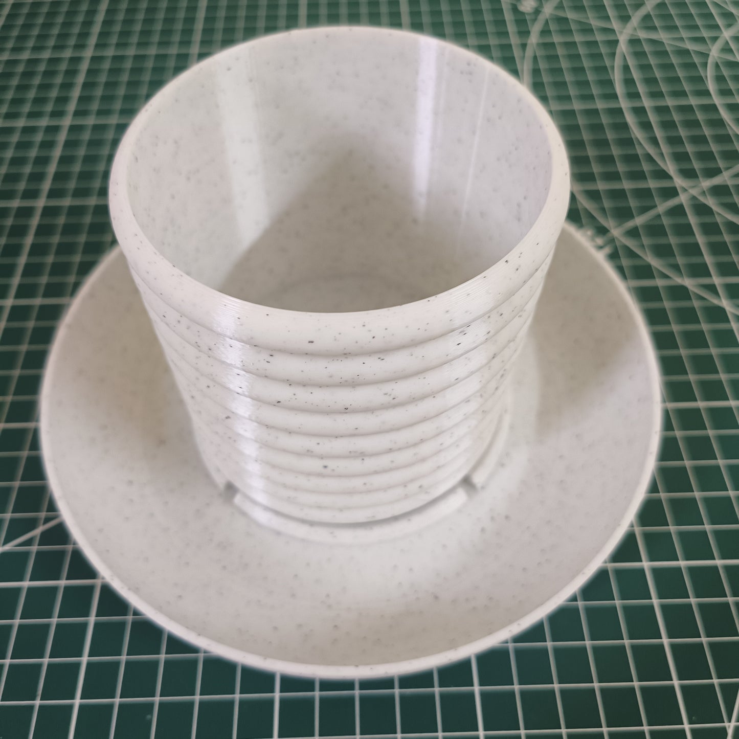 Flower Pot Base Plate – 15cm Round Water Draining Tray