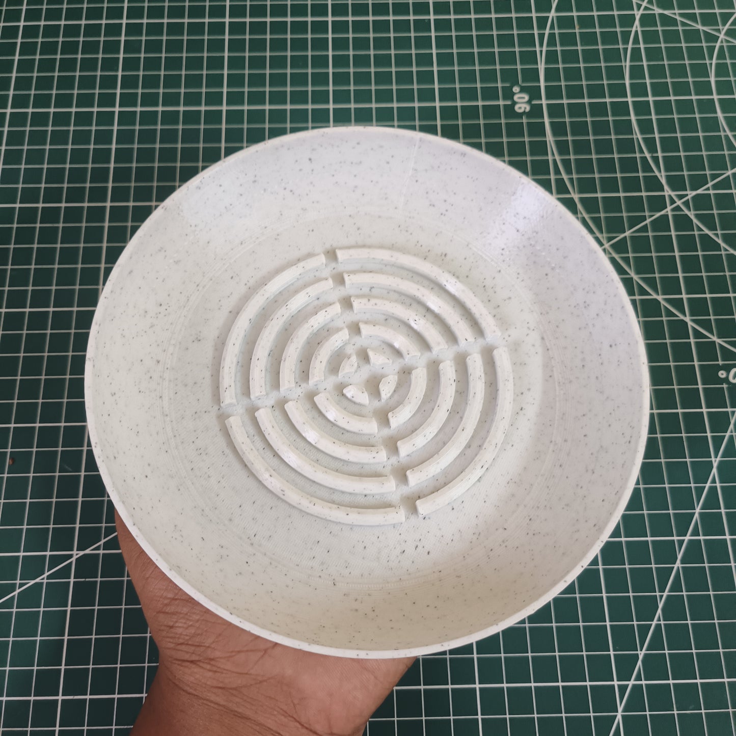 Flower Pot Base Plate – 15cm Round Water Draining Tray