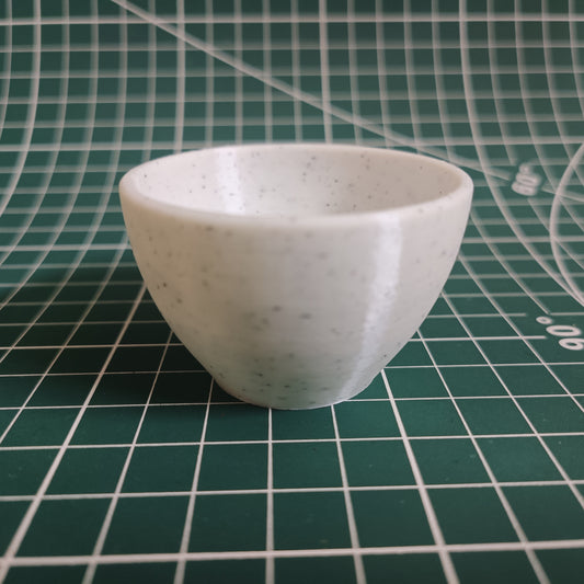 Mini Rinse Cup for Painters – Compact Water Holder for Brushes and Detailing Work