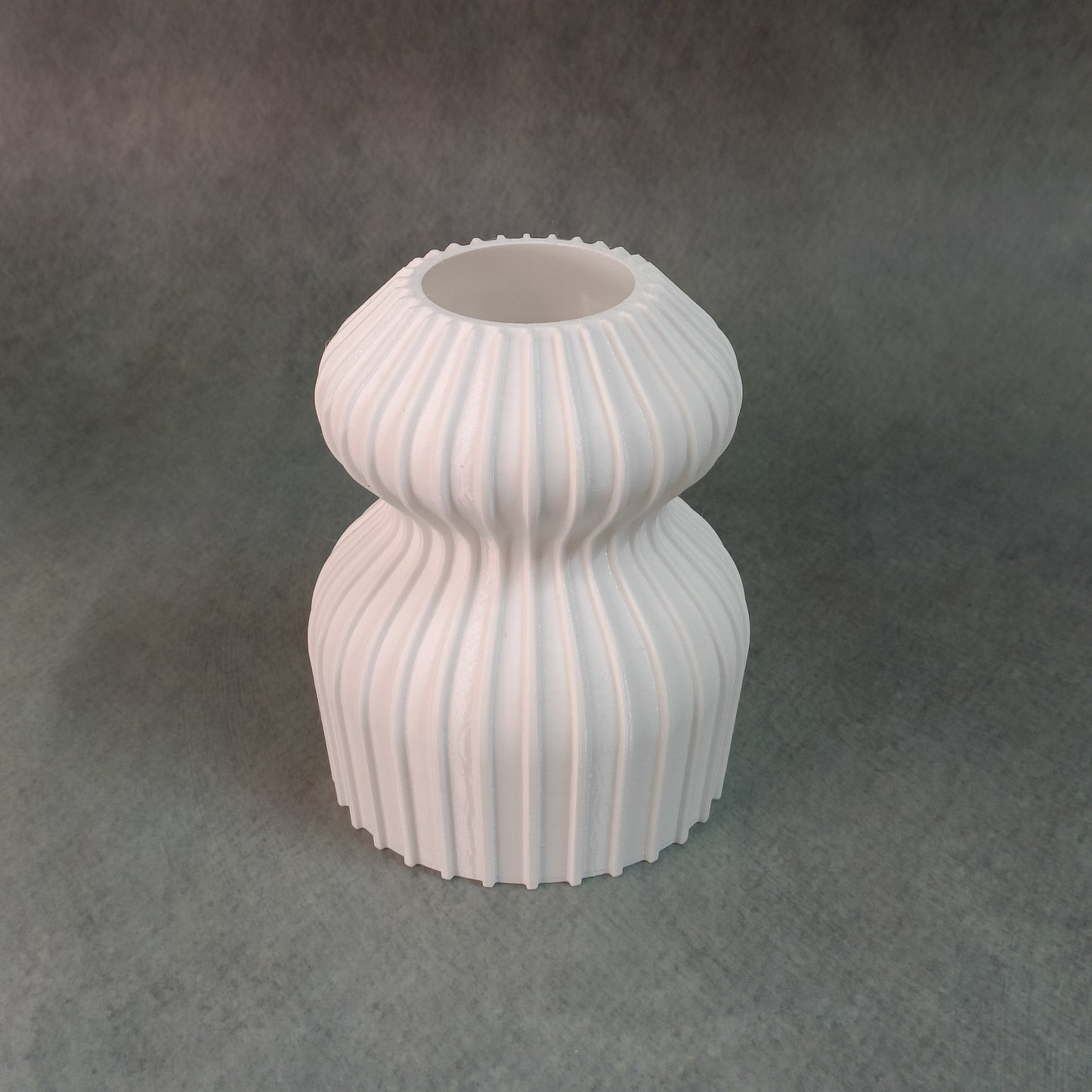 Textured Double Curve Flower Vase – Modern Ripple Design Decorative Planter for Home & Office