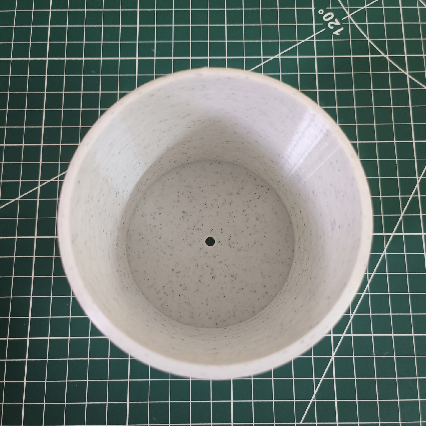 Stacked Rings Cylindrical Flower Pot – Composite Finish for Home Décor