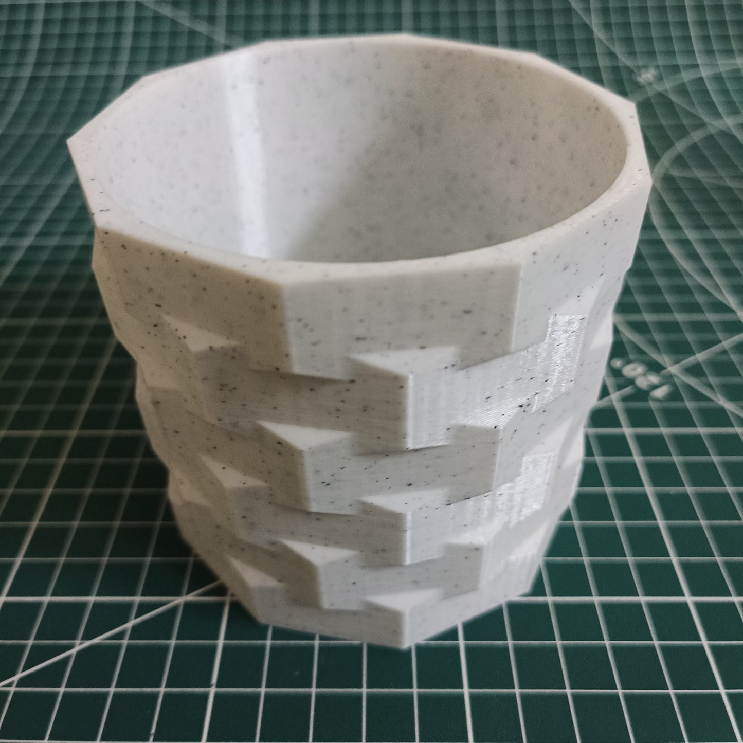 Stacked Geometric Flower Pot – Faceted Modern Design Pot