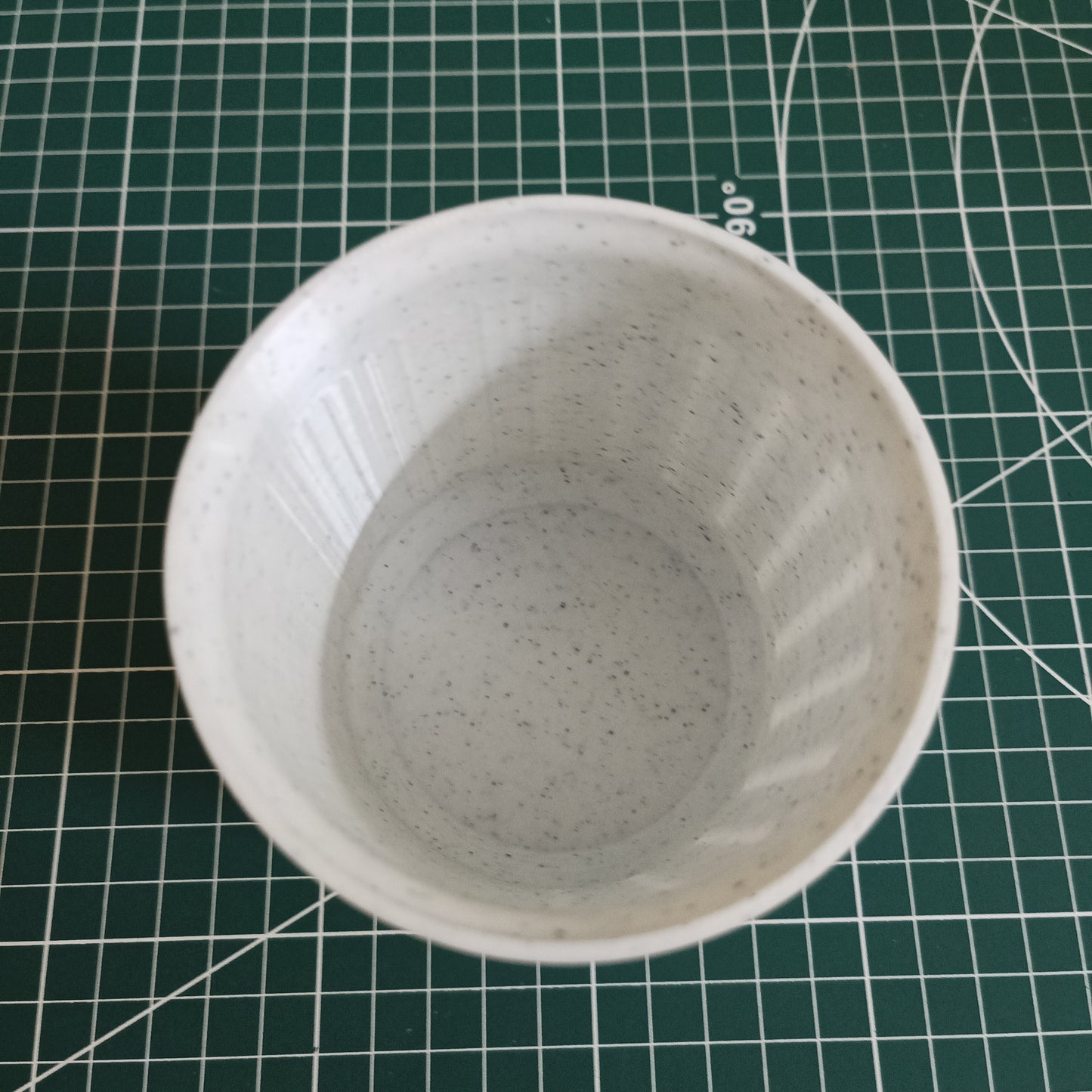 Vertical Groove Cylindrical Flower Pot – Modern Textured Planter for Home & Office Decor