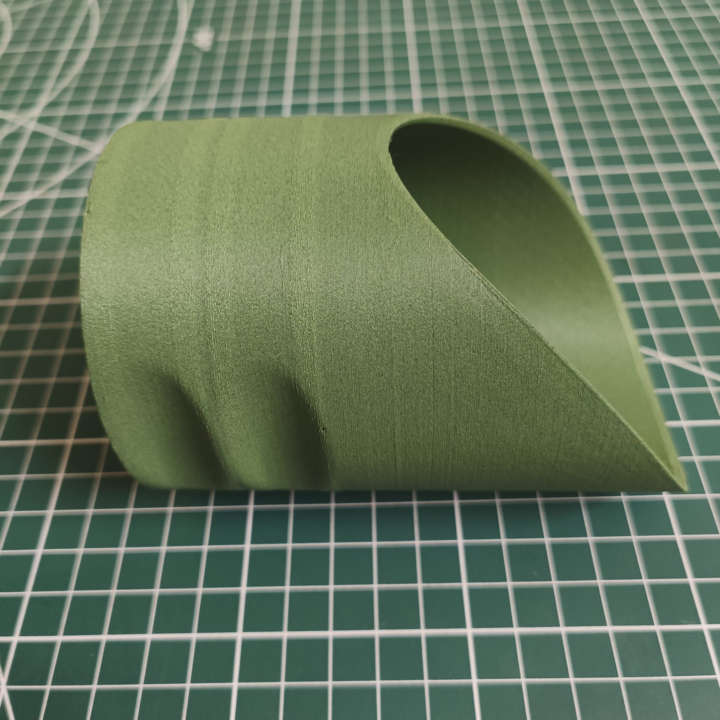 Large Garden Soil Scoop – 120×80 mm Durable Hand Tool for Potting & Plant Care